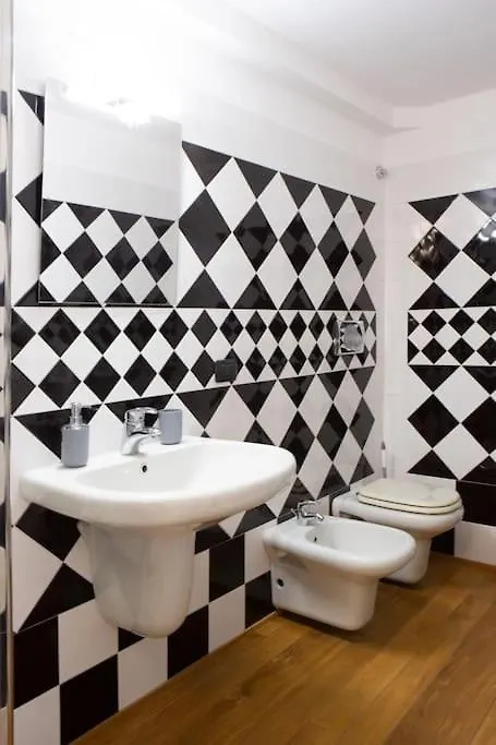 Apartament Comfortable Flat In Porta Romana Mediolan