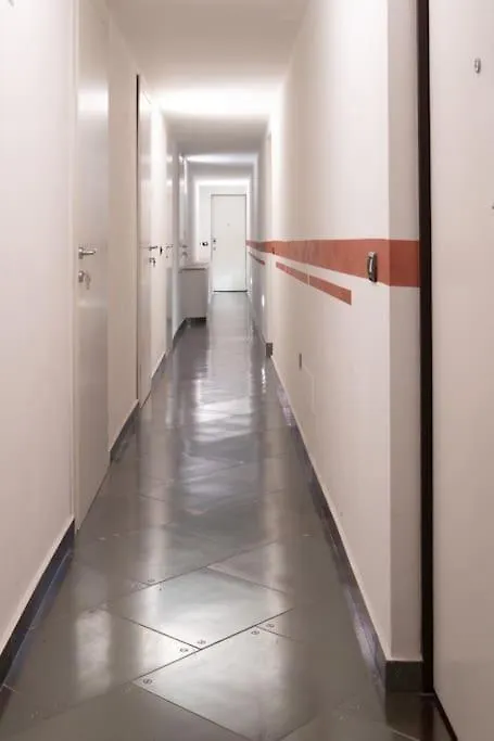 Comfortable Flat In Porta Romana Mediolan