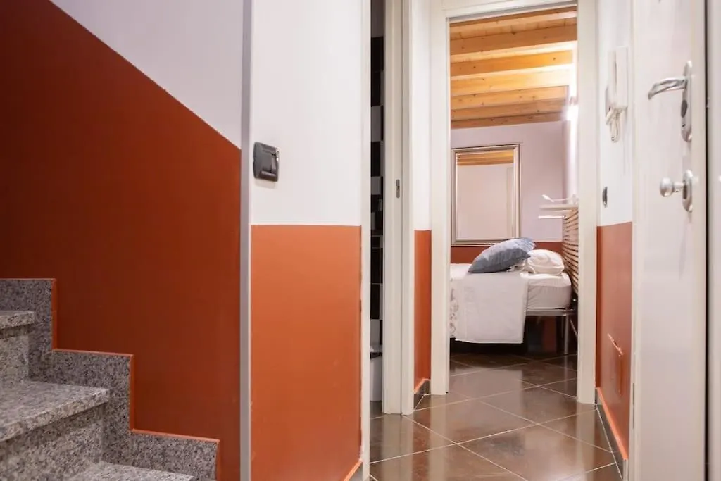 Comfortable Flat In Porta Romana Mediolan