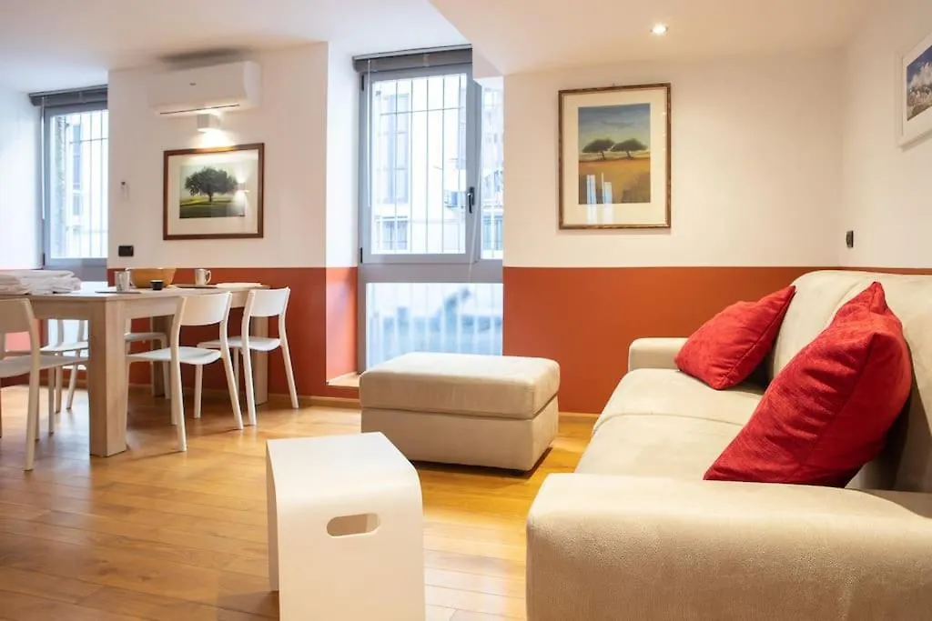 Comfortable Flat In Porta Romana Mediolan Włochy